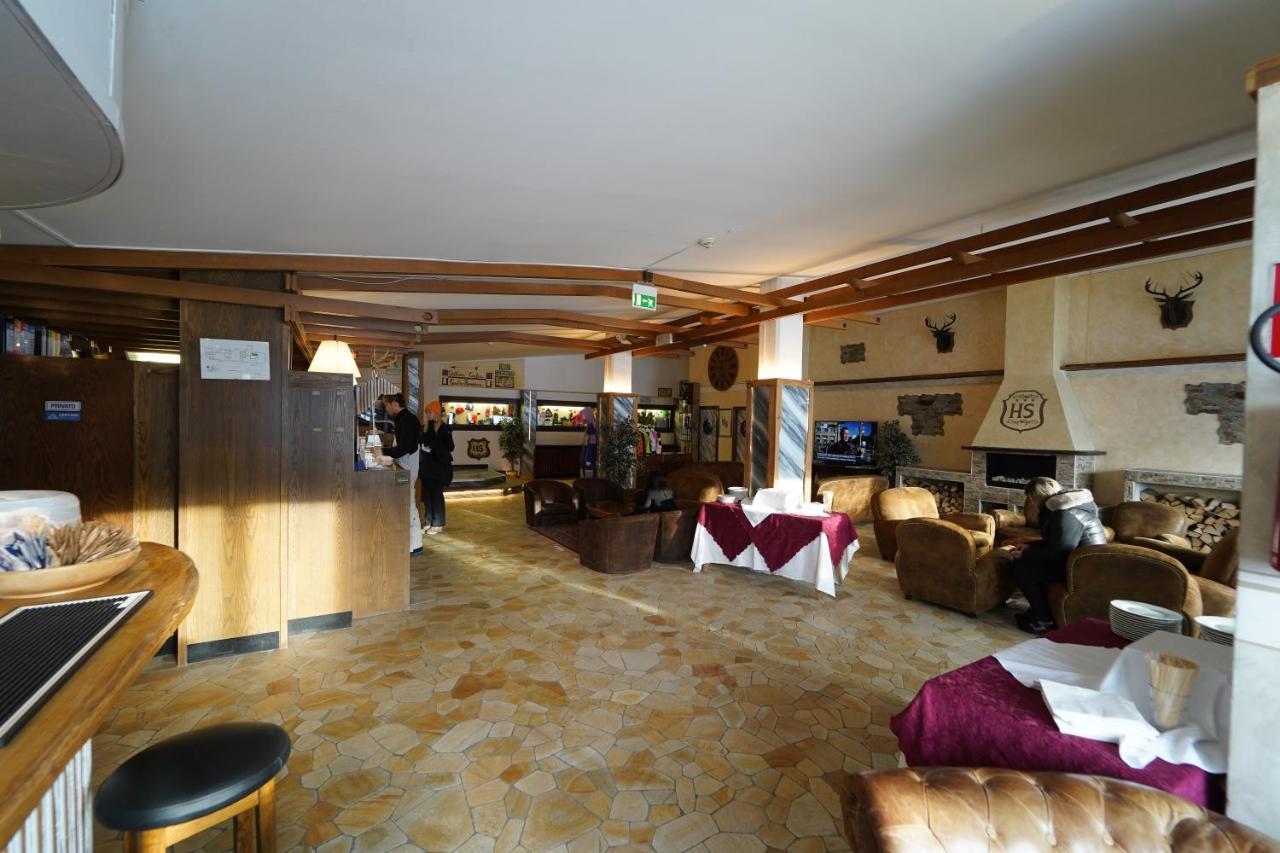 Hotel Lo Stambecco Брей-Червиния Экстерьер фото