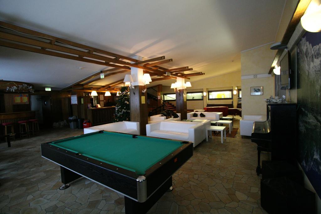 Hotel Lo Stambecco Брей-Червиния Экстерьер фото