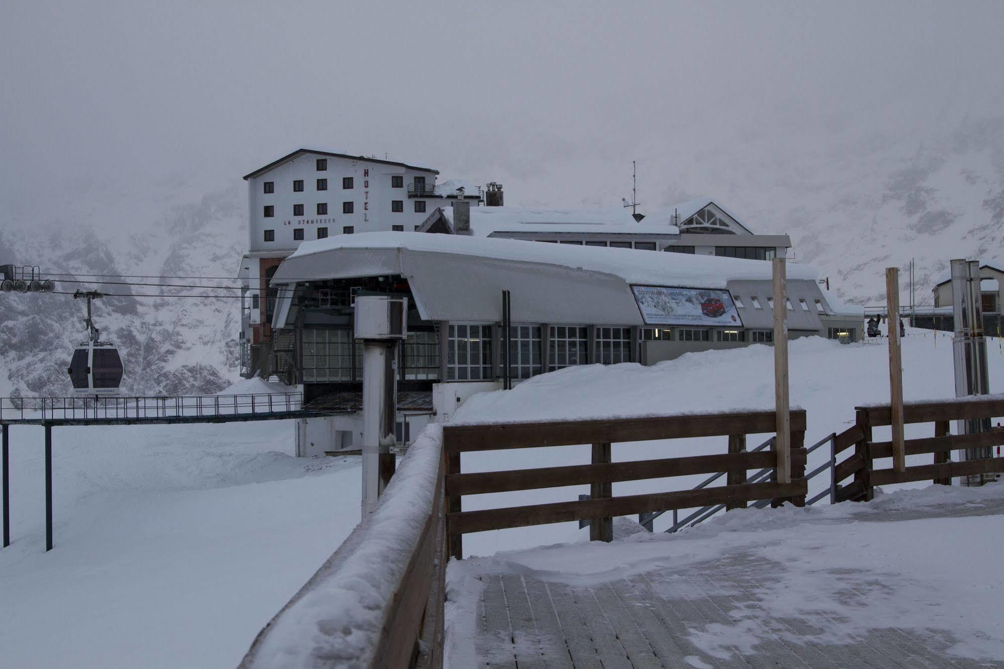 Hotel Lo Stambecco Брей-Червиния Экстерьер фото