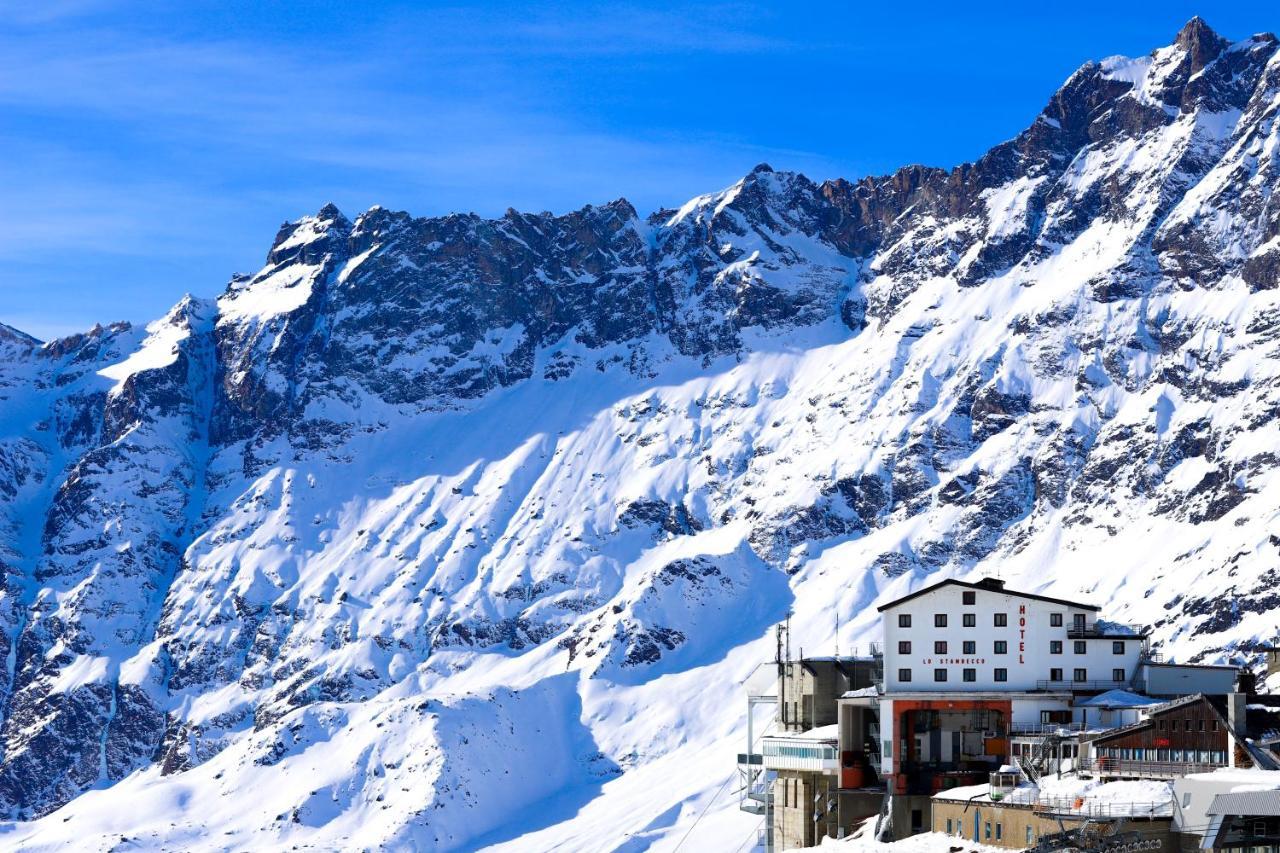 Hotel Lo Stambecco Брей-Червиния Экстерьер фото